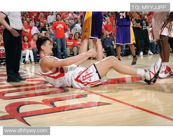 NBA历史十大经典绝杀瞬间全景回顾见证最震撼赛场高光时刻