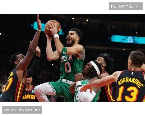 官方公告:塔图姆被罚+停赛! 官方公告:塔图姆被罚+停赛!