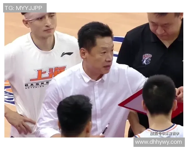聚焦CBA球队教练战术思路与比赛表现深度解析与全面观察 聚焦CBA球队教练战术思路与比赛表现深度解析与全面观察
